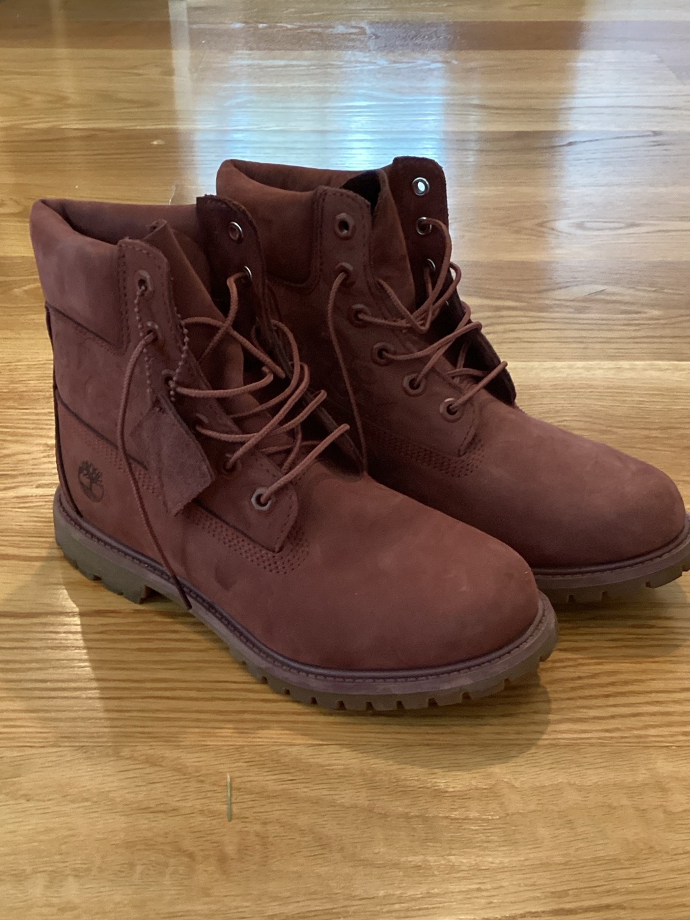 Timberland women’s Burgundy Nubuck Lace-Up Work Boots